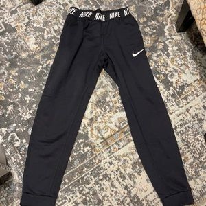 Nike warmups youth large